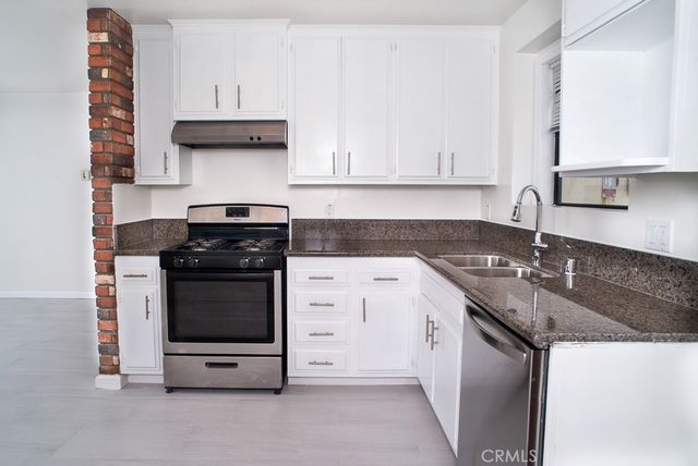 13271 Herron, Sylmar, CA 91342