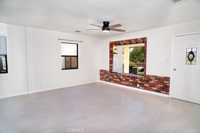 13271 Herron, Sylmar, CA 91342