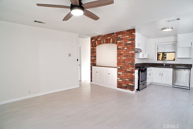 13271 Herron, Sylmar, CA 91342