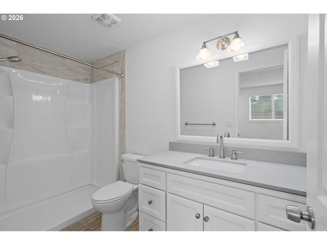 2871 Ne MEADOW Ct, Hillsboro, OR 97124