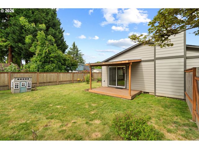 2871 Ne MEADOW Ct, Hillsboro, OR 97124