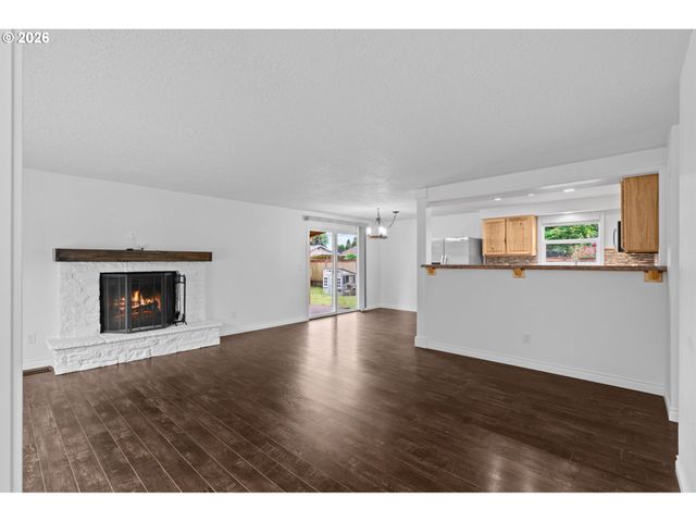 2871 Ne MEADOW Ct, Hillsboro, OR 97124