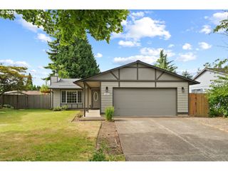2871 Ne MEADOW Ct, Hillsboro, OR 97124