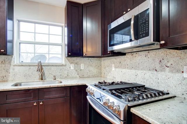 6912 KERRYWOOD CIR, Centreville, VA 20121