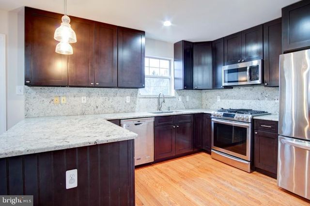 6912 KERRYWOOD CIR, Centreville, VA 20121