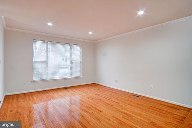 6912 KERRYWOOD CIR, Centreville, VA 20121