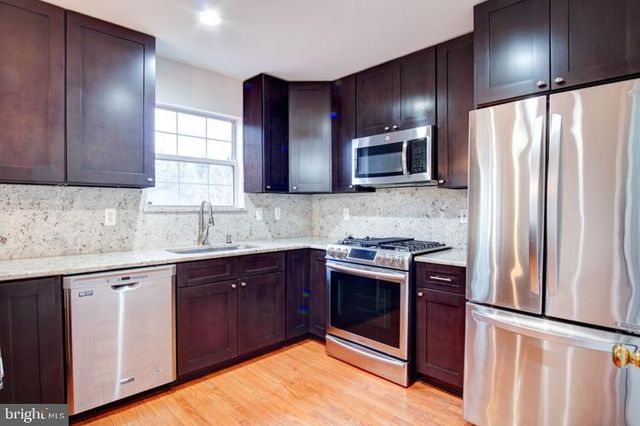 6912 KERRYWOOD CIR, Centreville, VA 20121