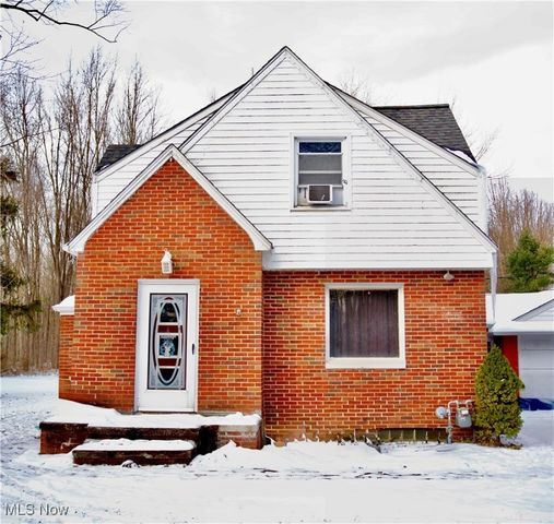 557 North Avenue, Geneva, OH 44041