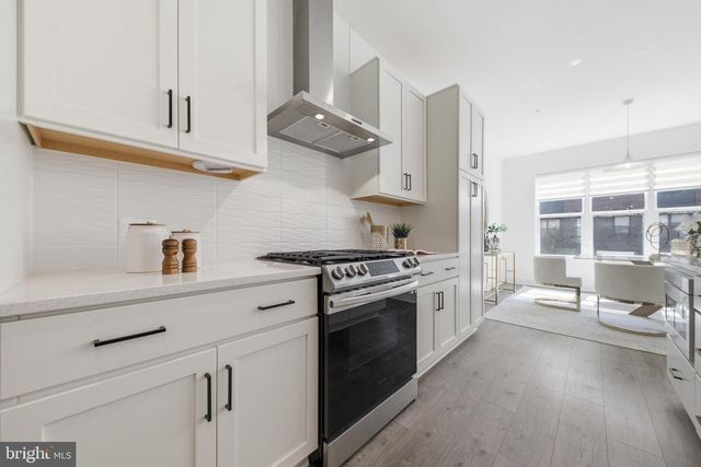 3544 SUTTON HEIGHTS CIR, Fairfax, VA 22031