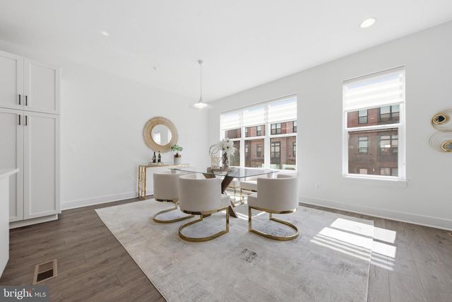 3544 SUTTON HEIGHTS CIR, Fairfax, VA 22031