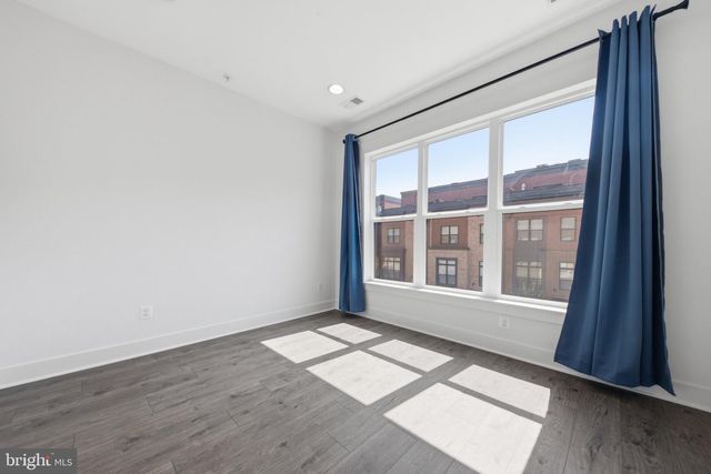 3544 SUTTON HEIGHTS CIR, Fairfax, VA 22031