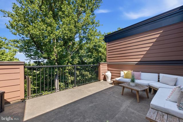 3544 SUTTON HEIGHTS CIR, Fairfax, VA 22031