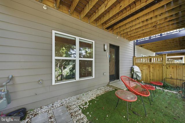 3544 SUTTON HEIGHTS CIR, Fairfax, VA 22031