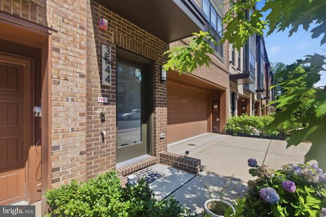 3544 SUTTON HEIGHTS CIR, Fairfax, VA 22031