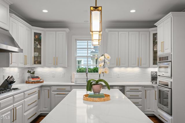 514 Wayne Drive, Raleigh, NC 27608