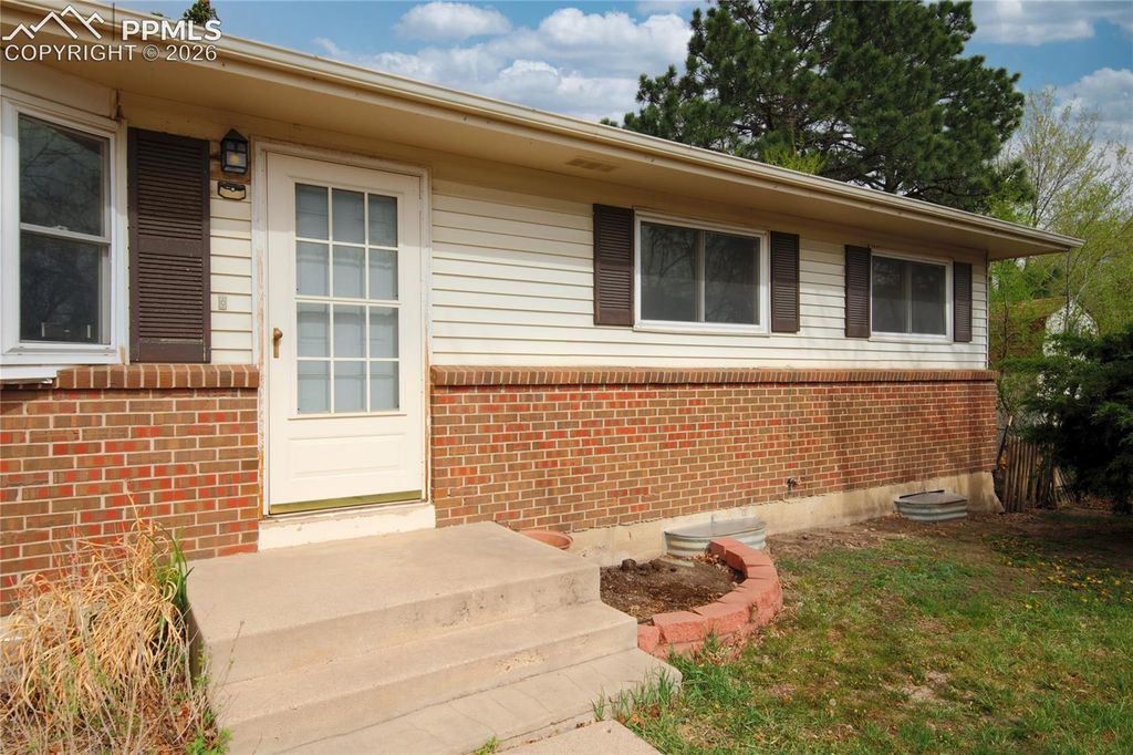 1413 Mears Drive, Colorado Springs, CO 80915 — photo 3