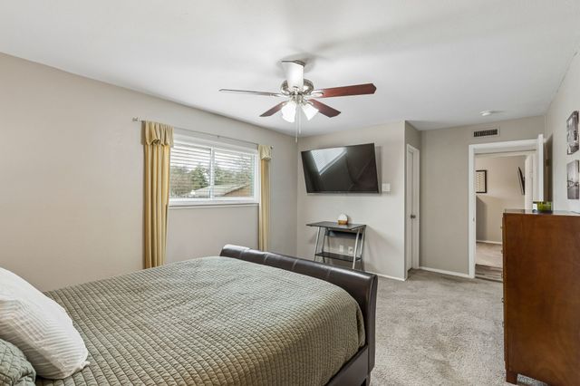 2919 Rayswood Drive, Carrollton, TX 75007