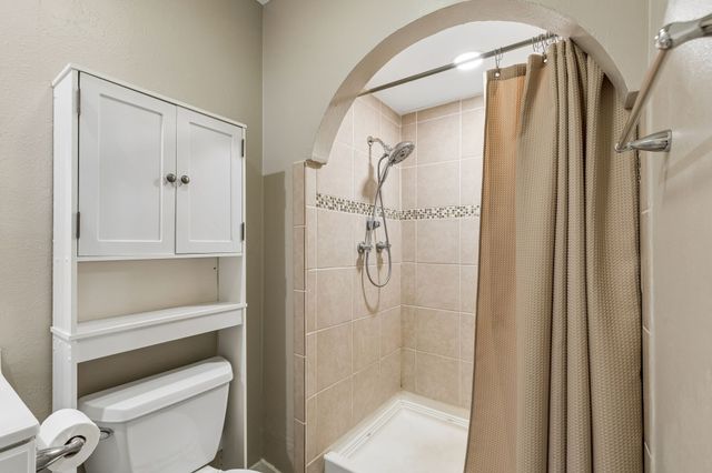 2919 Rayswood Drive, Carrollton, TX 75007