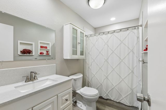 2919 Rayswood Drive, Carrollton, TX 75007