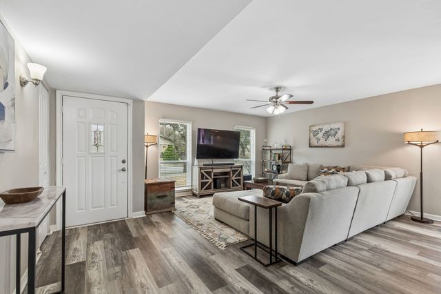 2919 Rayswood Drive, Carrollton, TX 75007