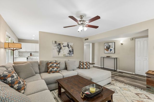 2919 Rayswood Drive, Carrollton, TX 75007