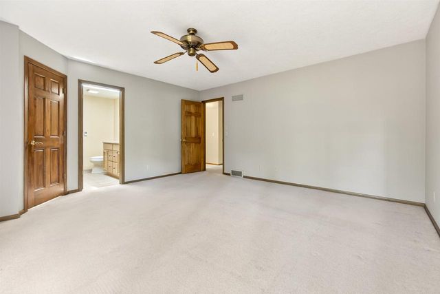 323 OLD PIONEER ROAD, Fond Du Lac, WI 54935