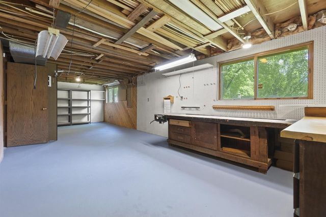 323 OLD PIONEER ROAD, Fond Du Lac, WI 54935