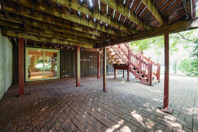 323 OLD PIONEER ROAD, Fond Du Lac, WI 54935