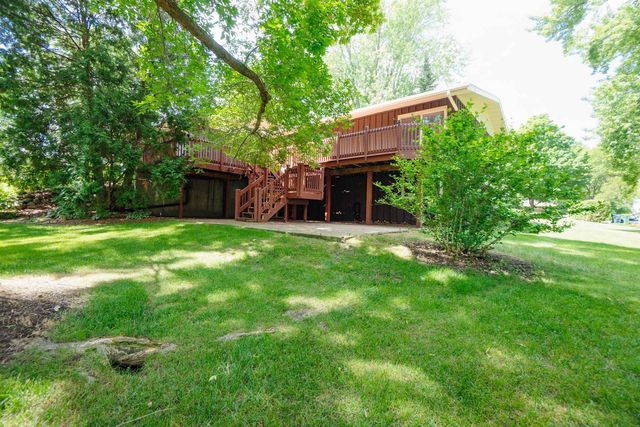 323 OLD PIONEER ROAD, Fond Du Lac, WI 54935