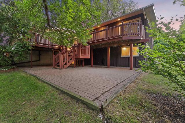 323 OLD PIONEER ROAD, Fond Du Lac, WI 54935