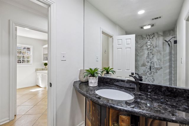 813 Mallory Court, Tyler, TX 75703