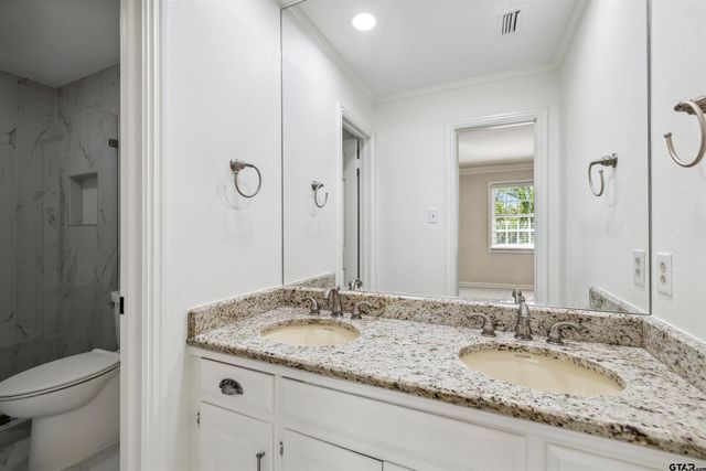 813 Mallory Court, Tyler, TX 75703