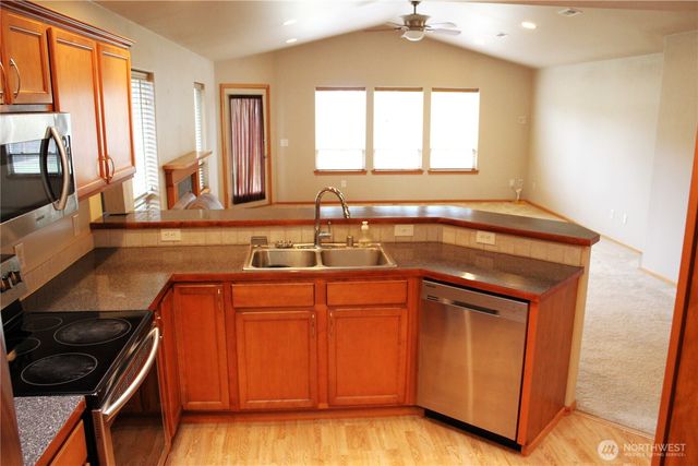 406 Jackson Court, Nooksack, WA 98276