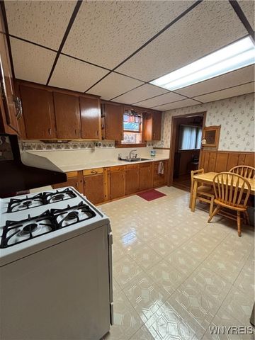 52 Linden Avenue, Salamanca, NY 14779