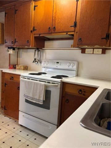 52 Linden Avenue, Salamanca, NY 14779