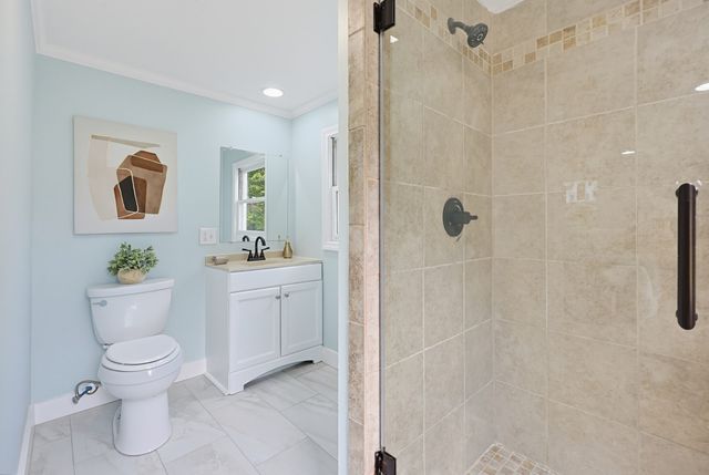 395 Oak St, Franklin, MA 02038