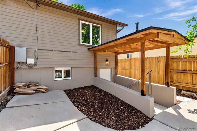 4445 S Delaware Street, Englewood, CO 80110