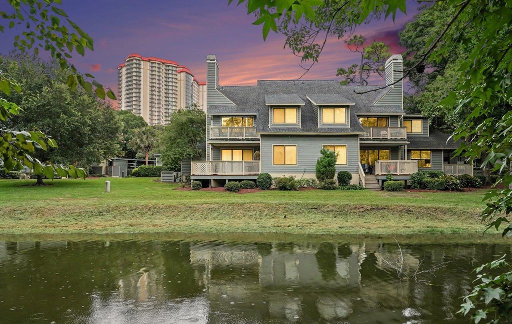 425 Appledore Cir Apt 3E, Myrtle Beach, SC 29572 — exterior