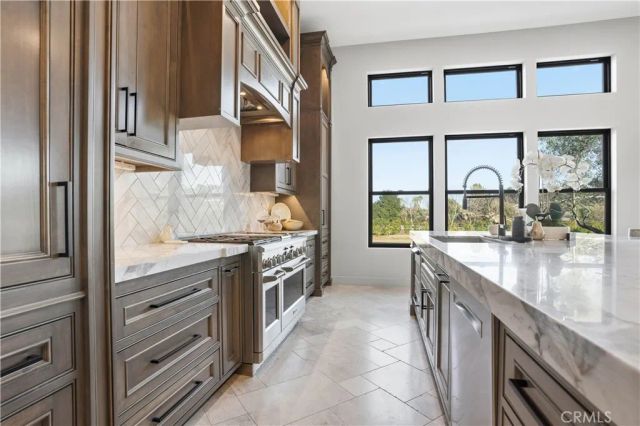 39760 Amber Court, Murrieta, CA 92562