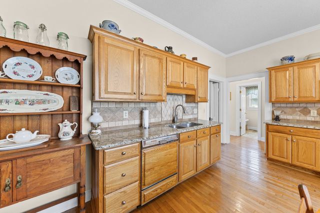 317 N Main St, Cornersville, TN 37047