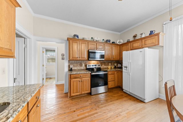 317 N Main St, Cornersville, TN 37047