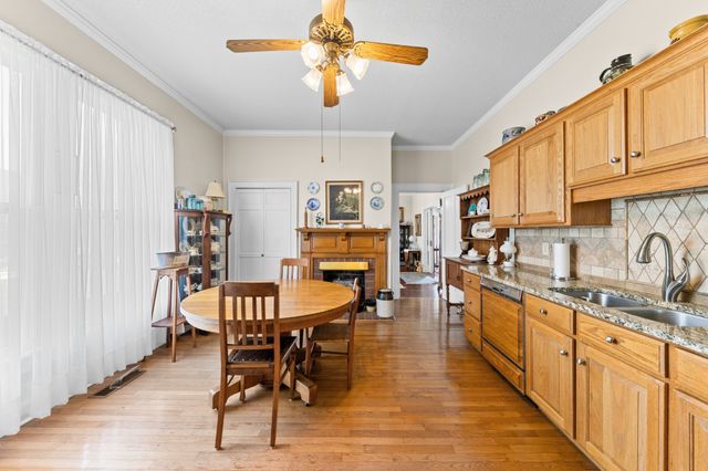 317 N Main St, Cornersville, TN 37047