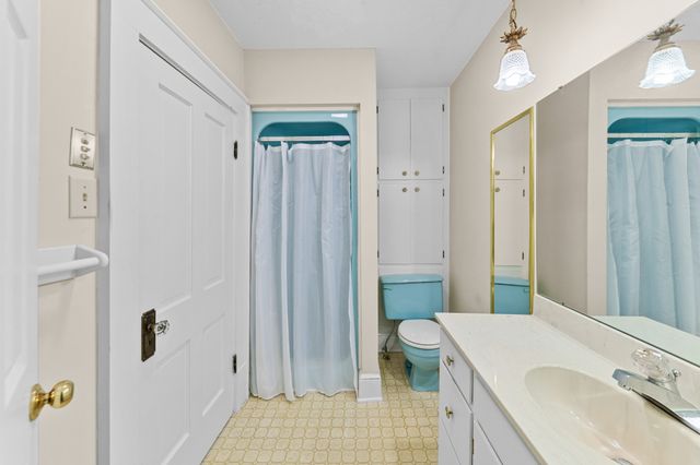 317 N Main St, Cornersville, TN 37047