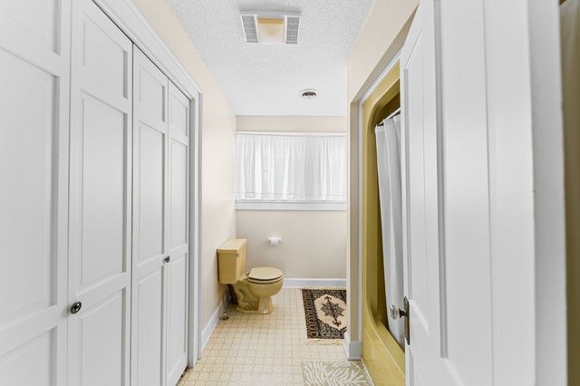 317 N Main St, Cornersville, TN 37047