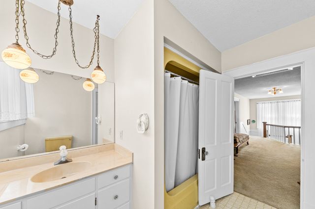 317 N Main St, Cornersville, TN 37047