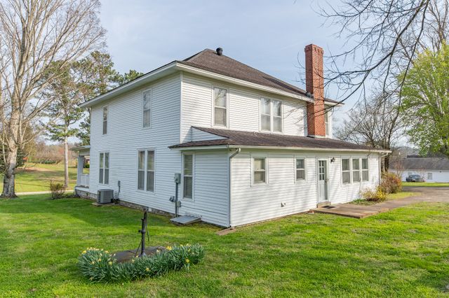 317 N Main St, Cornersville, TN 37047