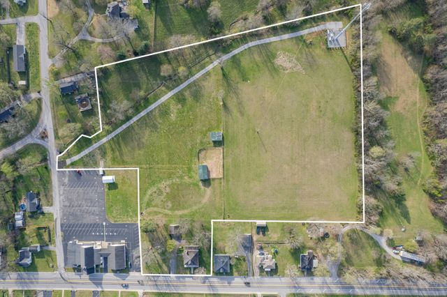 317 N Main St, Cornersville, TN 37047