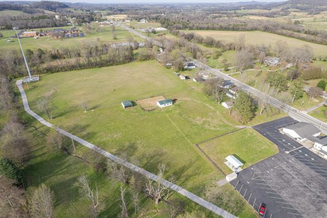 317 N Main St, Cornersville, TN 37047