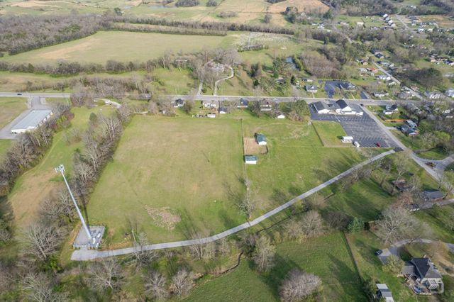 317 N Main St, Cornersville, TN 37047