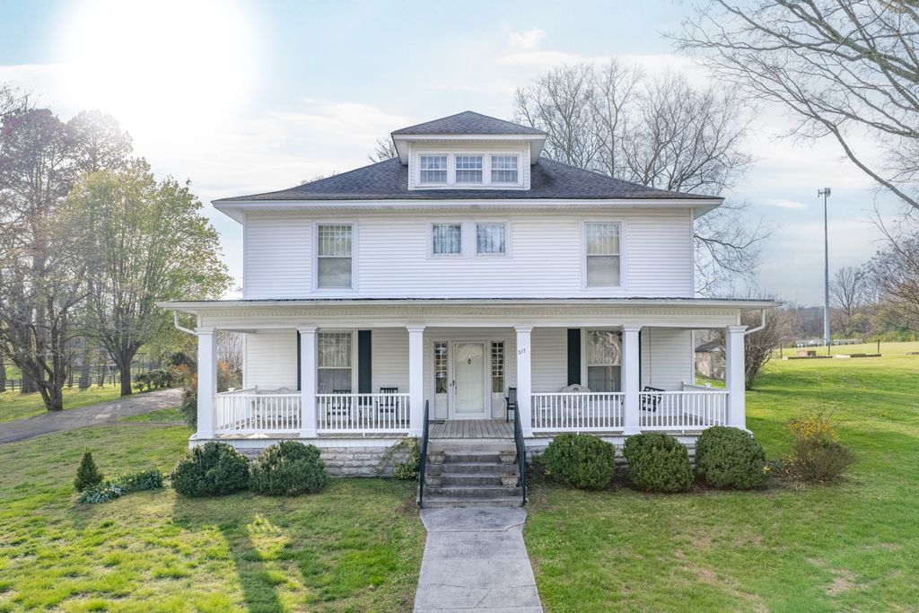 317 N Main St, Cornersville, TN 37047